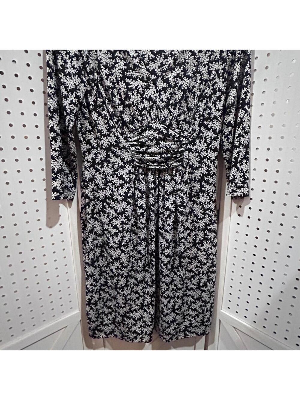 :) Jessica Howard Black White Floral Print Ruched Waist Midi Dress Size 8 [COPY]